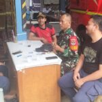 Babinsa Koramil 03/Senen Laksanakan Komsos Bersama Dinas Pemadam Kebakaran