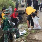 Koramil 02 Pondok Gede Gelar Karya Bakti, Bersihkan Saluran Air untuk Cegah Banjir