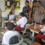 Babinsa Koramil 04/Pulo Gadung Kawal Distribusi MBG Ke Sekolah