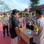 Siwas Polres Toba Monitoring Pengecekan Senpi Personil