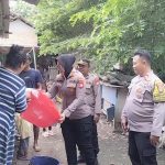 Kapolsek Kedungwaringin AKP Aliyani Gelar Jumat Berkah, Bagikan Sembako untuk Warga Kurang Mampu