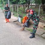 Karya Bhakti Babinsa Kramat Jati Bersihkan Fasilitas Umum