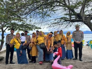 Sat Pam Obvit Polres Toba Patroli di Obyek Wisata Selama Libur Panjang