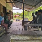 Perkokoh Kemanunggalan, Babinsa Koramil Agimuga Secara Rutin Gelar Komsos Bersama Warga Binaan