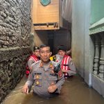 Banjir di Kebon Pala, Polda Metro Jaya Terjunkan Tim Patroli Siaga