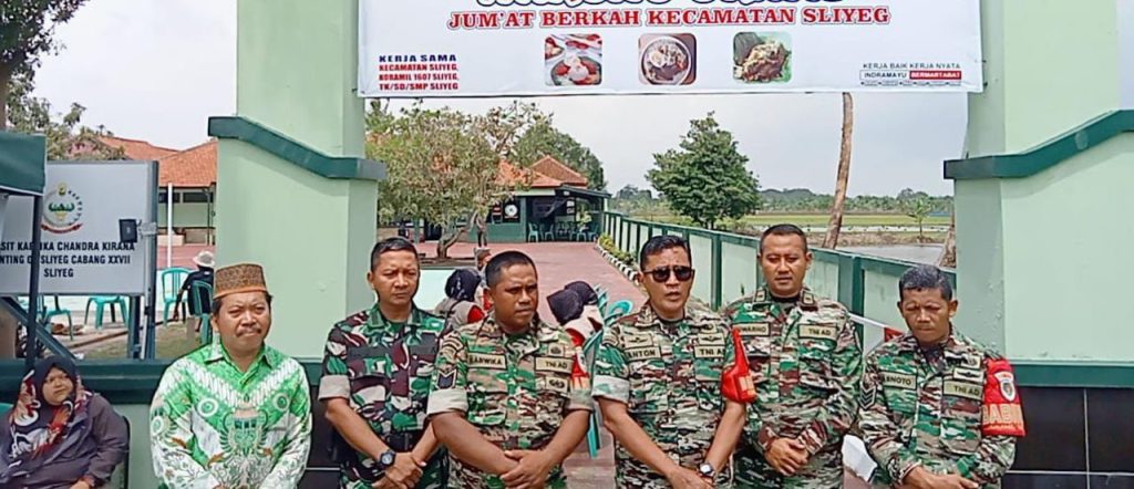 Wawasan Kebangsaan dalam Jumat Berkah di Koramil 1607/Sliyeg