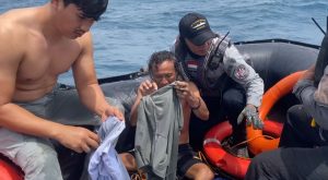 Bakamla RI Selamatkan Enam Orang Korban Kapal Tenggelam di Perairan Banten