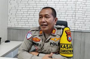 Tertibkan Balap Liar, Kasatlantas Polresta Blitar Jadi Korban Hingga Patah Tulang
