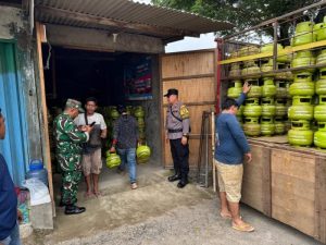 Sinergitas TNI-Polri Amankan Pendistribusian Gas LPG 3KG di Kabupaten Bekasi