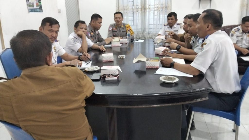 Kasat Lantas Polres Toba Hadiri Rapat Koordinasi Forum LLAJ
