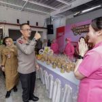 Kapolda Jatim Cicipi Minuman Tradisional, dan Kunjungi UMKM Bhayangkari Cabang Kediri Kota
