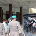 Satpol PP Kabupaten Bojonegoro Lakukan Operasi Penertiban Pengamen di Traffic Light TGP dan Jembatan Sosrodilogo