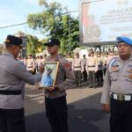 Kapolres Kediri Kota Pimpin Upacara PTDH In Absentia Satu Personel