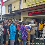 Polsek Kawasan Muara Baru, Berbagi Makanan Untuk Sesama, Dalam Jumat Berkah