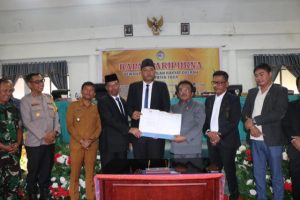 Paripurna DPRD Toba Tetapkan Pasangan Bupati dan Wakil Bupati Terpilih Hasil Pemilu Serentak Tahun 2024