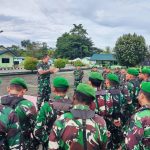 Bangun Komunikasi Dengan Anggota, Dandim 1710/Mimika Beri Jam Komandan Kepada Segenap Prajurit Dan PNS Kodim
