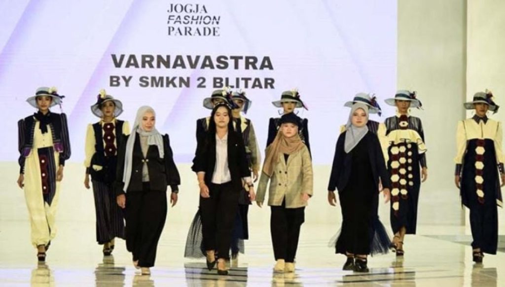 SMKN 2 BLITAR Turut Meriahkan Jogja Fashion Parade 2025