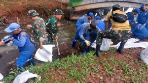 Bakti TNI Untuk Negri, Kodim 0505/JT Gelar Karbak Serentak