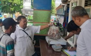 Jelang Bulan Suci Ramadhan, Pemkot Kediri Gencar Lakukan Pengawasan Alat UTTP di Berbagai Pasar Tradisional