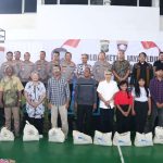 Polda Metro Jaya Gelar Panggung Rohani dan Baksos di Kampung Ambon, Bagikan Ratusan Paket Sembako