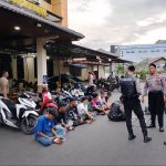 Polsek Cipayung Terima Penyerahan Remaja Diduga Tawuran dari Tim Patroli Perintis Presisi