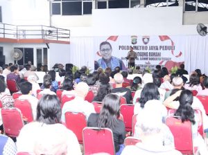 Polda Metro Jaya Gelar Panggung Rohani di Kampung Ambon, Warga Antusias