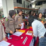 Metro Jaya Gelar Bhakti Kesehatan di Kampung Ambon, Warga Antusias Periksa Kesehatan