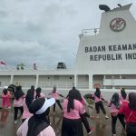 KN Tanjung Datu-301 Gelar Olahraga Bersama, Pemeriksaan Kesehatan, dan Bakti Sosial di Cilegon