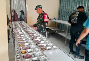Babinsa Koramil Dander Bojonegoro Monitoring Pelaksanaan Program MBG diwilayah Binaan