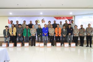 Polres Metro Bekasi Kota Gandeng Mahasiswa dan OKP Gelar Baksos Sambut Ramadhan
