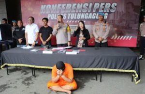 Gelapkan 8 Unit Mobil, Karyawan Showroom mobil K-Cung Motor Tulungagung Diamankan Polisi