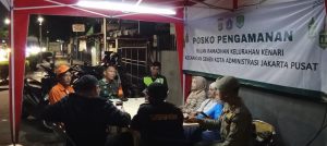 Babinsa Koramil 03/Senen Bersama Tiga Pilar Laksanakan Jaga Posko Pengamanan Bulan Ramadhan