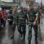 Danrem 051/WKT Pimpin Langsung Evakuasi Banjir Di Bekasi , TNI Kerahkan Perahu Karet Selamatkan Ribuan Warga