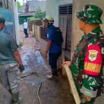 Koramil Kramat Jati Adakan Kerja Bhakti Bantu Warga Binaan Pasca Musibah Banjir