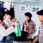 Dapur Lapangan Brimob Polda Metro Jaya untuk Bantu Korban Banjir di Bekasi
