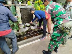 Babinsa Koramil 06/CP Monitoring PSN 3M Plus dan Jum’at Keliling Untuk Antisipasi DBD