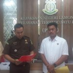 Kasi Pidsus Kejari Lamongan Pelimpahan Tahap II Dugaan Korupsi Desa Sidomukti