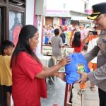 Bakti Sosial Ramadhan Berkah Kapolres Bagikan Sembako di Muara Angke