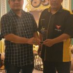 M. Ichwan Ridwan, Komisaris PT. Jaktour terima Rekan Indonesia Award