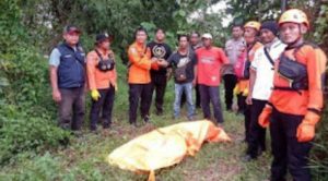 Hari Ke Tiga, Akhirnya Tim SAR Temukan Jasad Perempuan Lompat ke Sungai Brantas