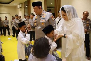 Kapolres Pelabuhan Tanjung Priok Bahagiakan Anak Yatim Piatu