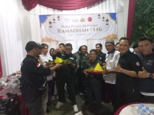 FWJI dan MIO’I Jakarta Barat Salurkan Sembako Untuk Anak Yatim