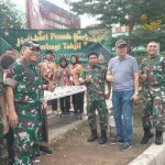 Jelang Berbuka Puasa Kodim 0501/JP Bagikan Takjil