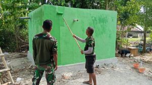 Finishing TMMD Ke-123 Kodim 1510/Sula, Bak Penampungan Air Masuki Tahap Pengecatan