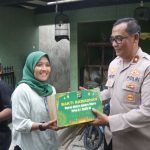 Kapolres Metro Jakarta Utara Gelar Bakti Sosial Bagikan Sembako untuk Warga Rawa Badak Utara dan Sosialisasi Hotline 110