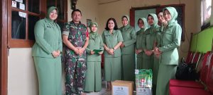 Tali Kasih Ketua Persit KCK PD Jaya Ny. Lisa Rafael Granada Baay