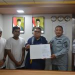 Bakamla RI Jemput Dua Nelayan Indonesia di Perbatasan Terluar Indonesia-Malaysia