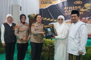 Polres Metro Bekasi Bersama DITTIPID PPA PPO Bareskrim Polri Gelar “Ngabuburit Bersama Santri” di Ponpes Yapink Tambun