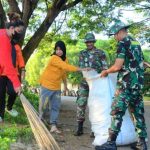 Dandim 1407/Bone Pimpin Karya Bakti TNI, Ajak Masyarakat Peduli Kebersihan Lingkungan