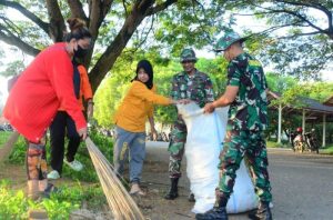 Dandim 1407/Bone Pimpin Karya Bakti TNI, Ajak Masyarakat Peduli Kebersihan Lingkungan